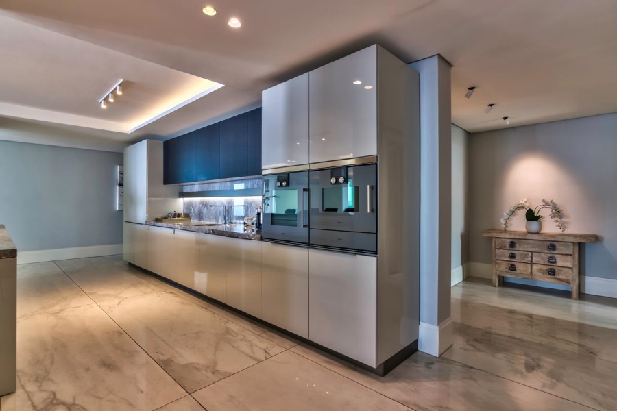5 Bedroom Property for Sale in Bantry Bay Western Cape